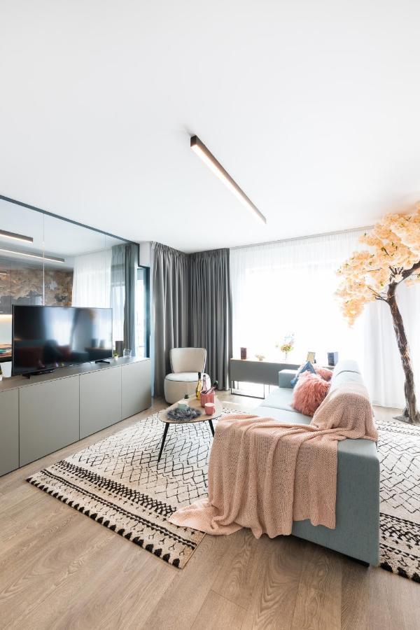 Cityscape Wonder Bucureşti Ngoại thất bức ảnh